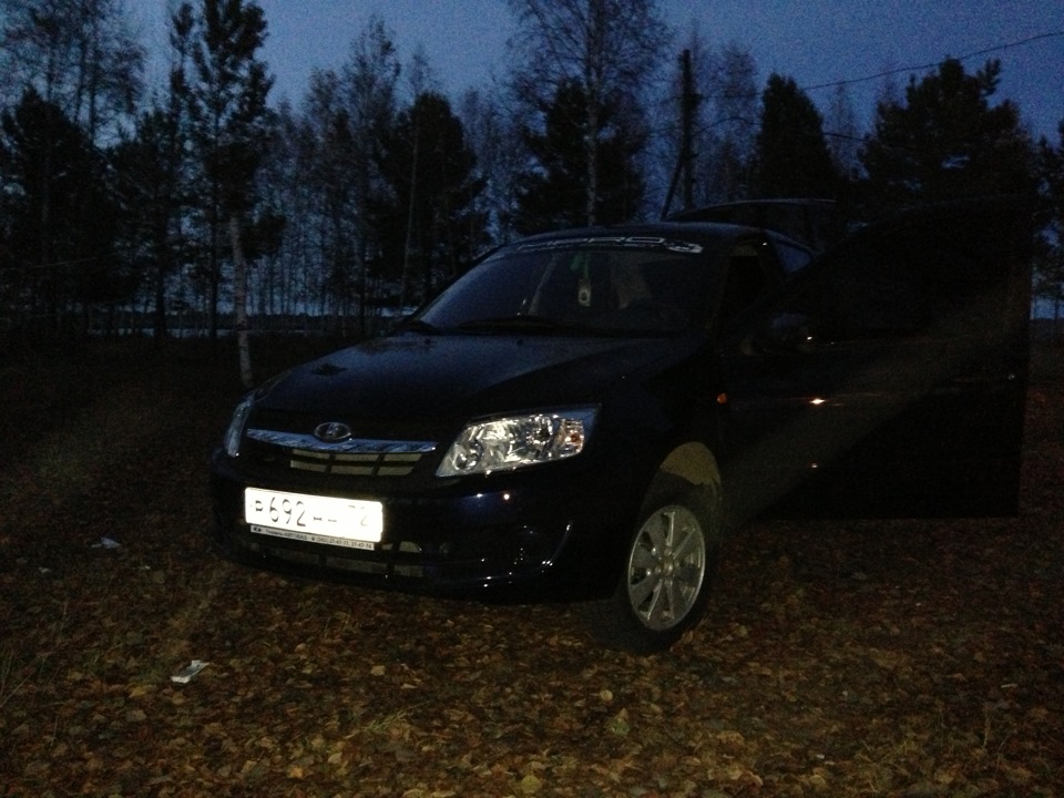 Подсветка в ноги, багажник и бардачок. Часть 2 — Lada Гранта (1G), 1,6 ...