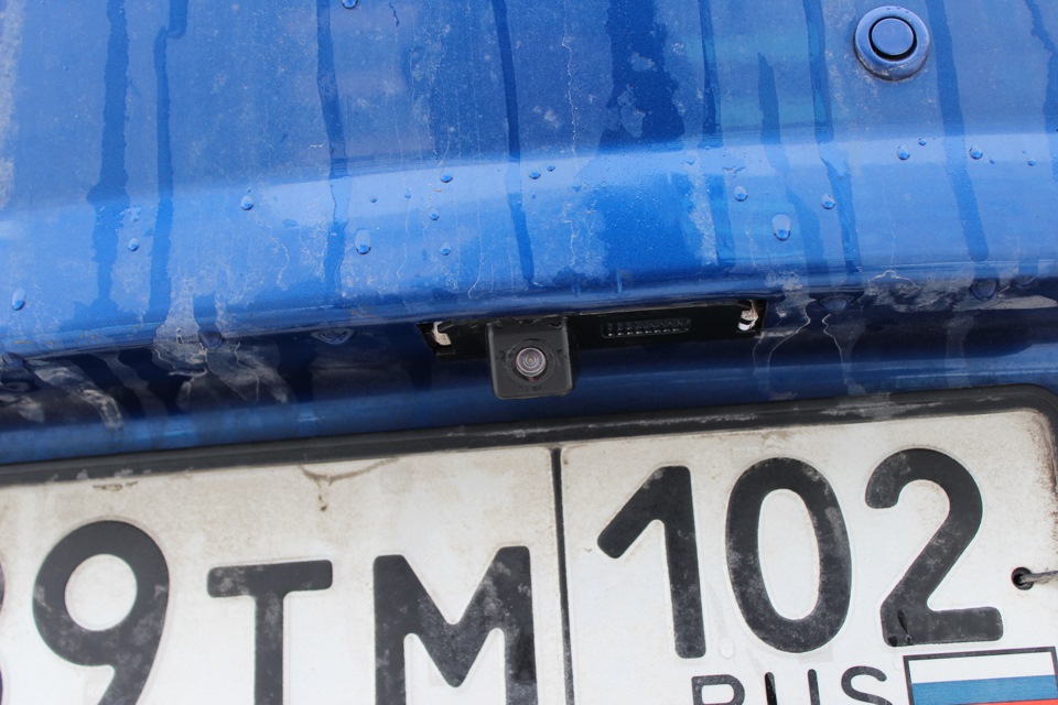 камера заднего вида и подголовники — Hyundai Solaris (1G), 1,6 л, 2011 ...