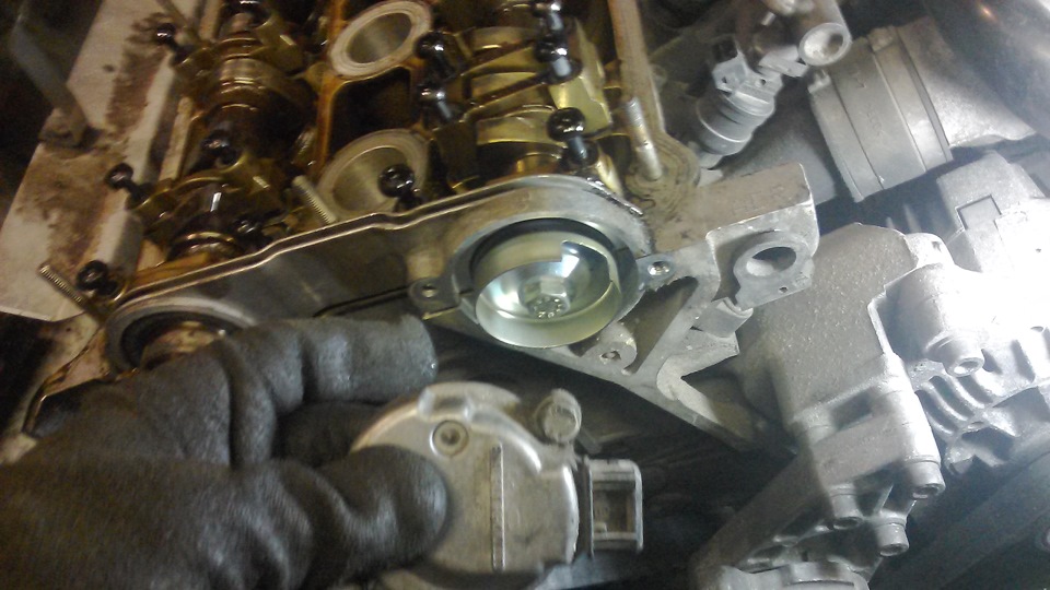 Замена маслосъёмных колпачков без снятия головки, AUDI A6 1.8 20V(ADR ...