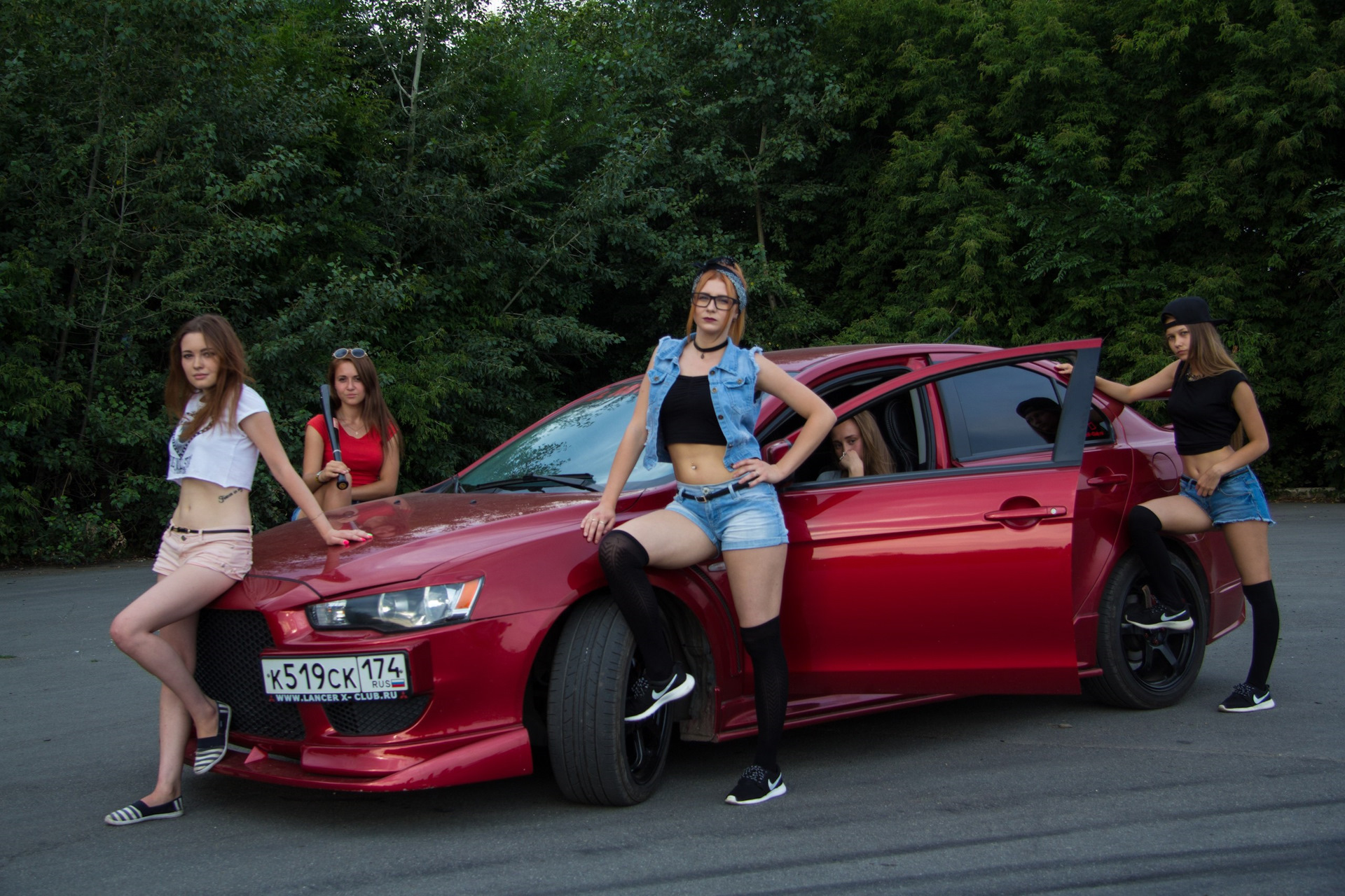 Mitsubishi Lancer 10 girl