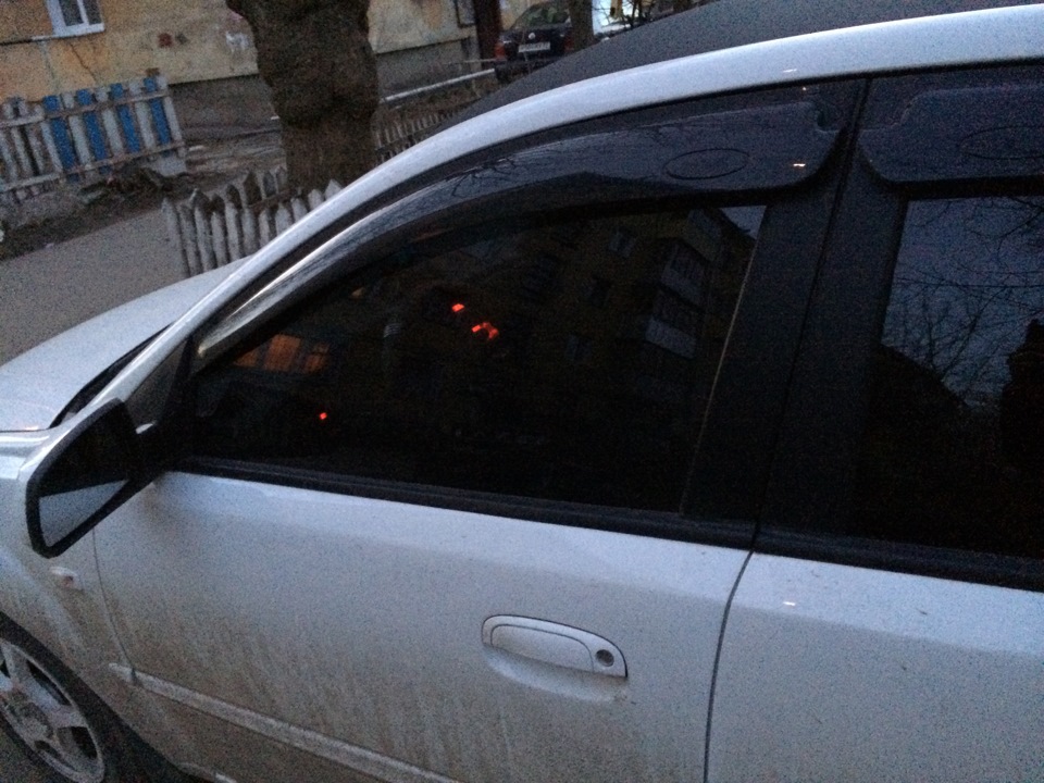 Тонировока — KIA Rio (2G), 1,4 л, 2010 года | тюнинг | DRIVE2