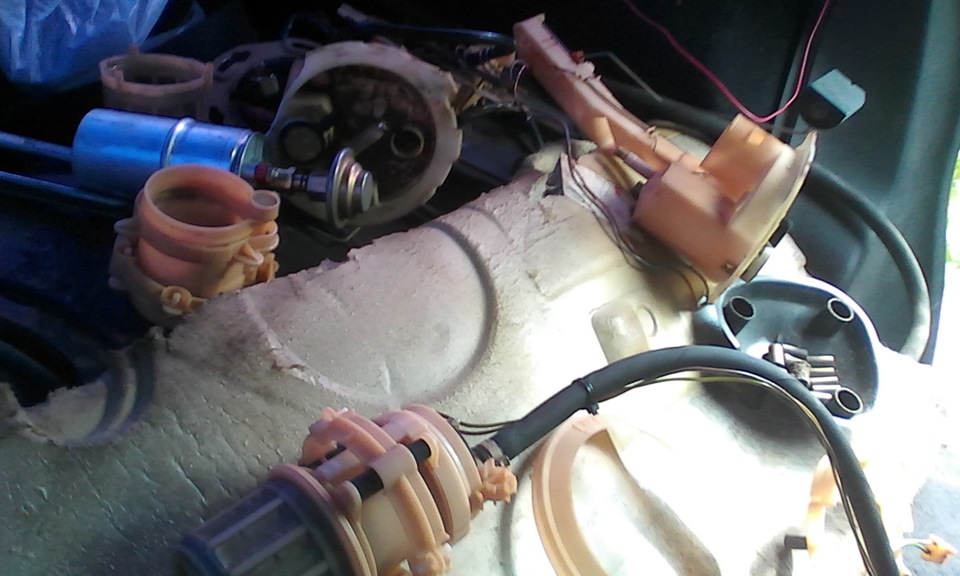 Сборка, промывка коллектора, и замена бензонасоса — Audi 100 Avant (C4 ...