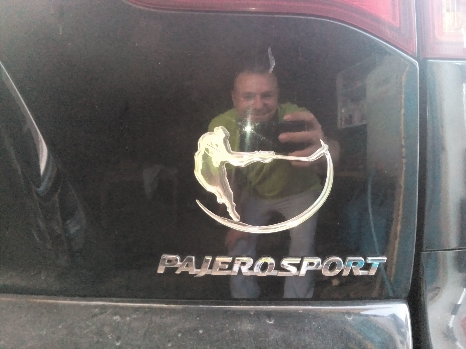 Наклеики — Mitsubishi Pajero Sport (2G), 3 л, 2011 года | просто так ...