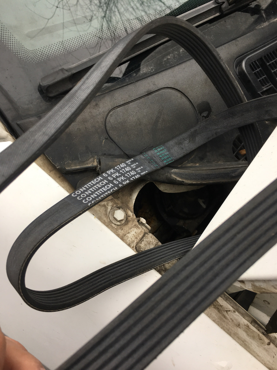 Оборвало ремень кондиционера — FIAT Scudo I, 2 л, 2005 года | поломка ...