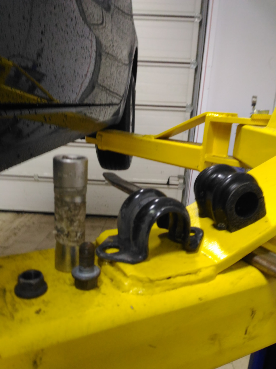 Комплект втулки … — KIA Rio (3G)