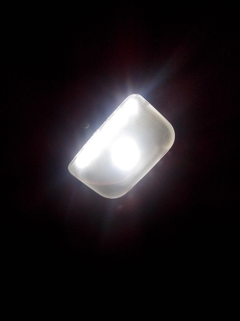 Плафон освещения салона… — Chevrolet Lanos, 1,5 л, 2006 года ...