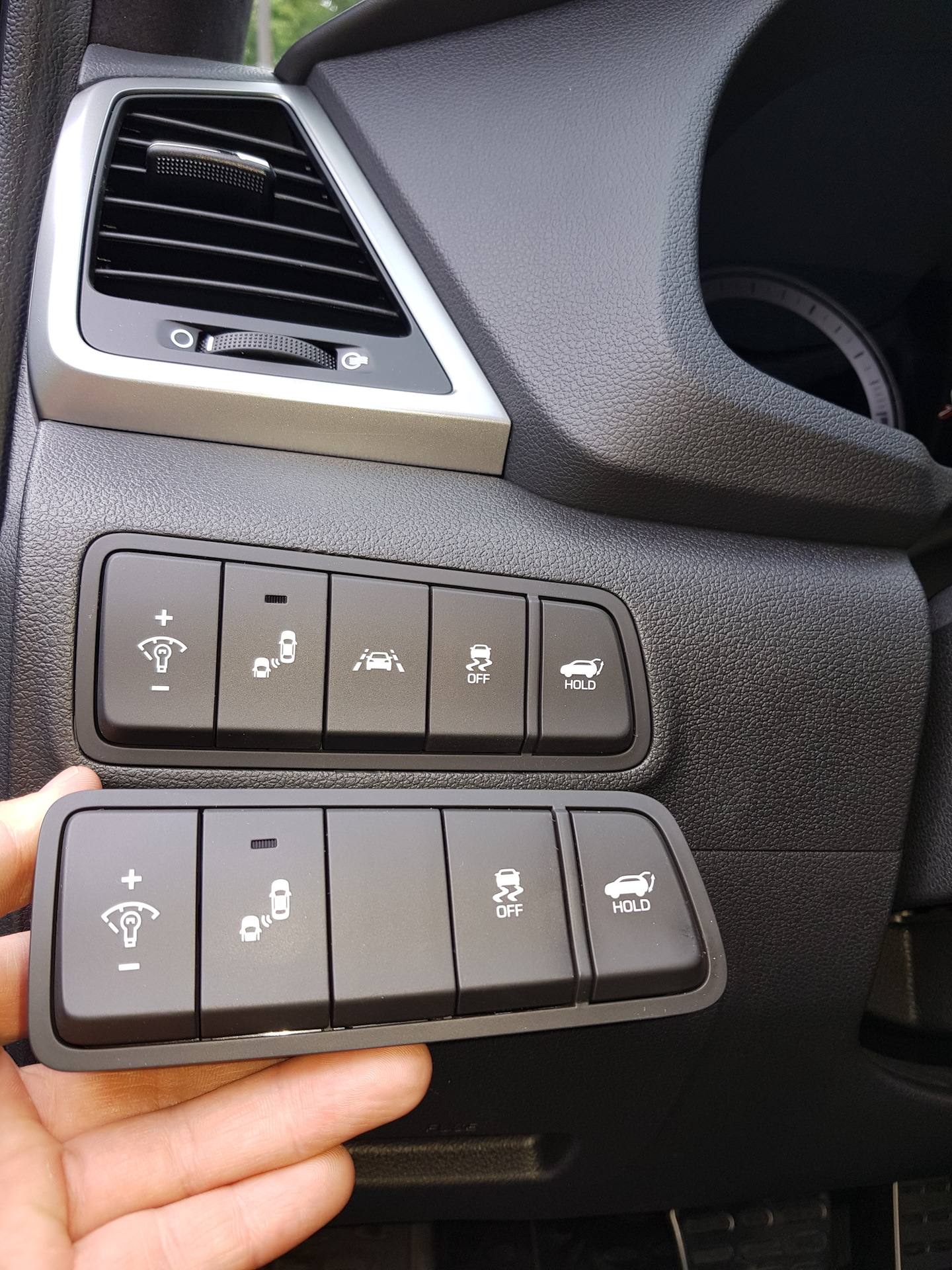 Как включить обогрев боковых зеркал. Ix35 кнопка ESP. Кнопка парктроника Туссан 2016. Блок кнопок Hyundai Tucson 2019. Блок кнопок Hyundai Tucson 2021.