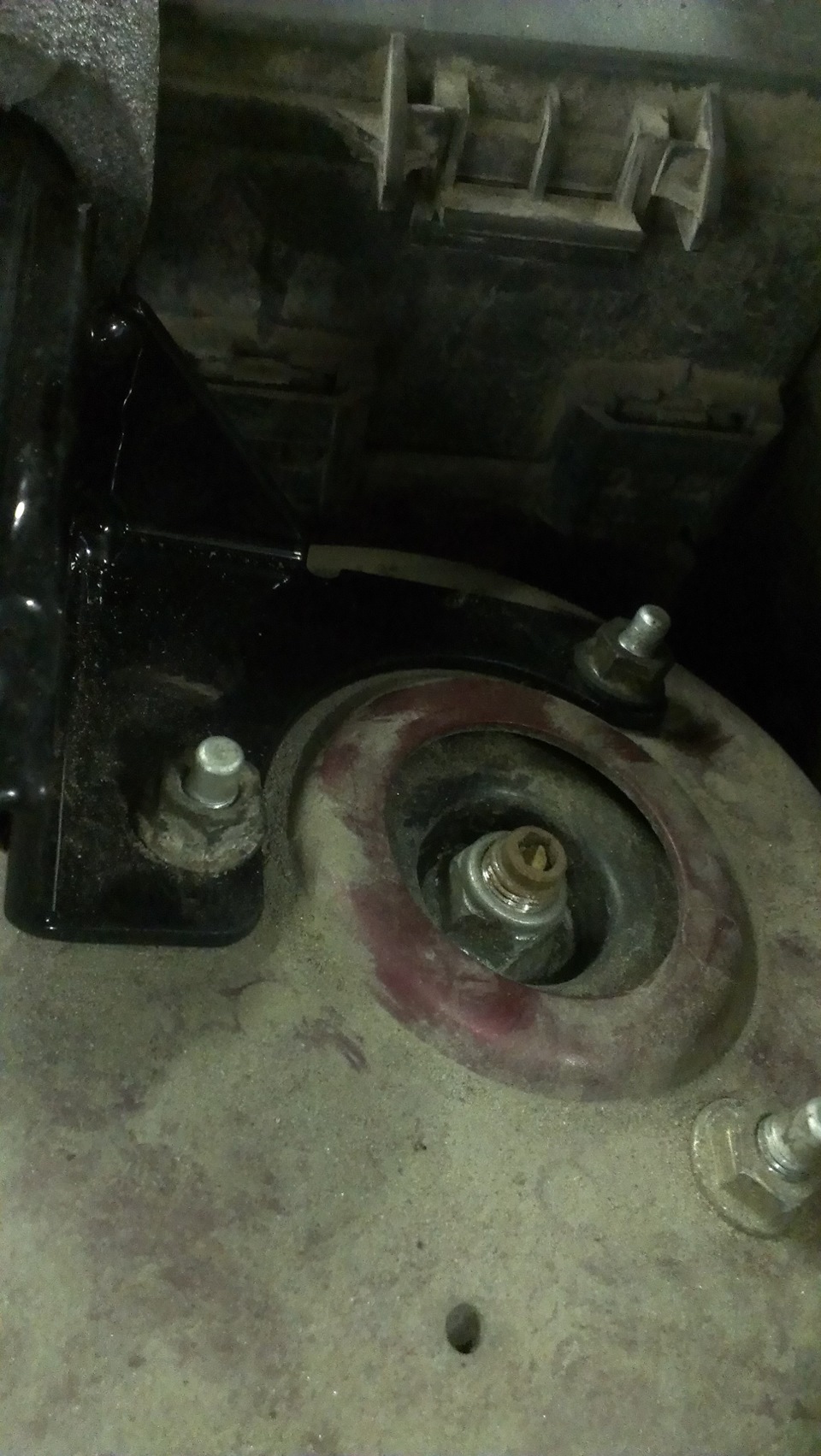 Сцепление, обороты, распорки — Ford Focus I Hatchback, 1,8 л, 2004 года ...