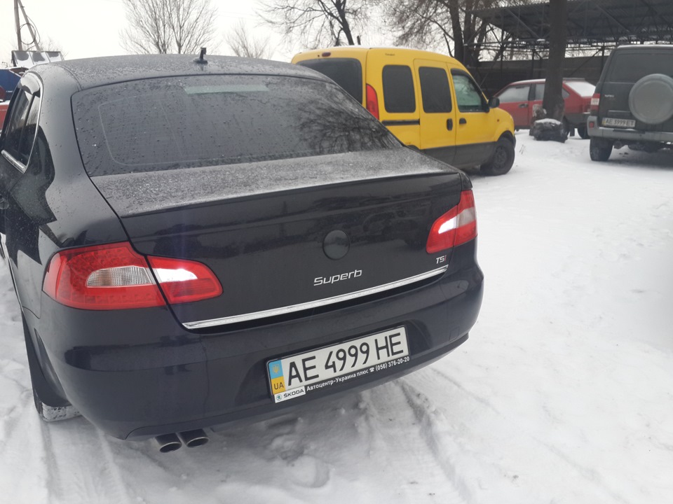 Светодиоды в задних ходовых огнях. — Skoda Superb Mk2, 1,8 л, 2013 года ...