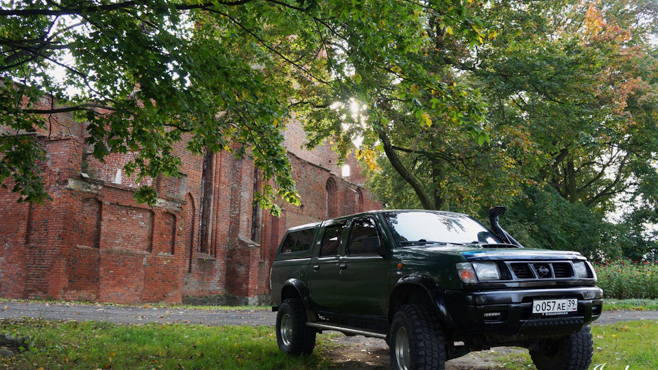 Nissan Navara D22 "Варька"