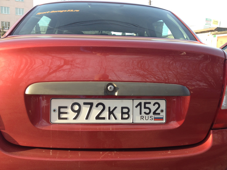 Долой шильдики с крышки багажника. — Lada Калина седан, 1,8 л, 2007 ...