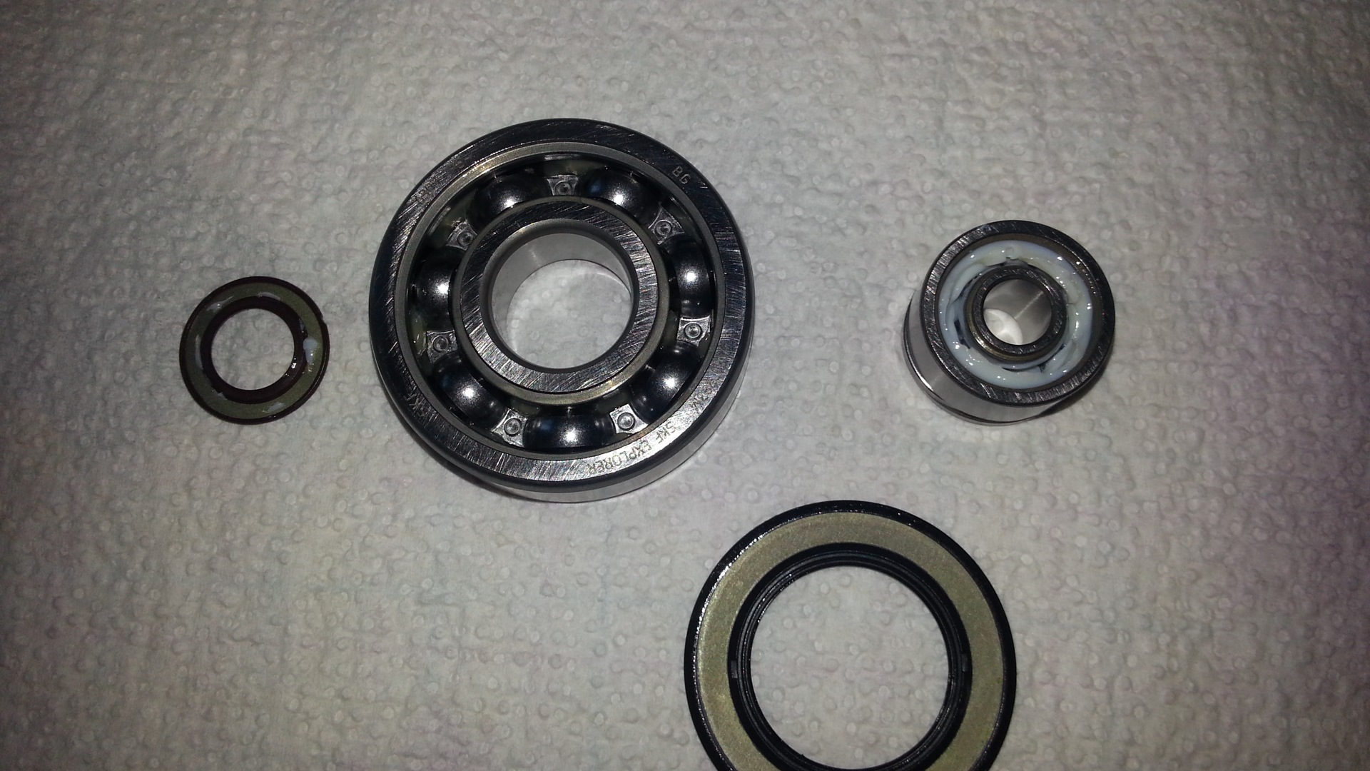 4 подшипник передний. Подшипник задней полуоси грейт вол h5. 4 бензин подшипник первичного вала. Nup2205nv/c3 подшипник. Подшипник в маховик ховер н2 2.