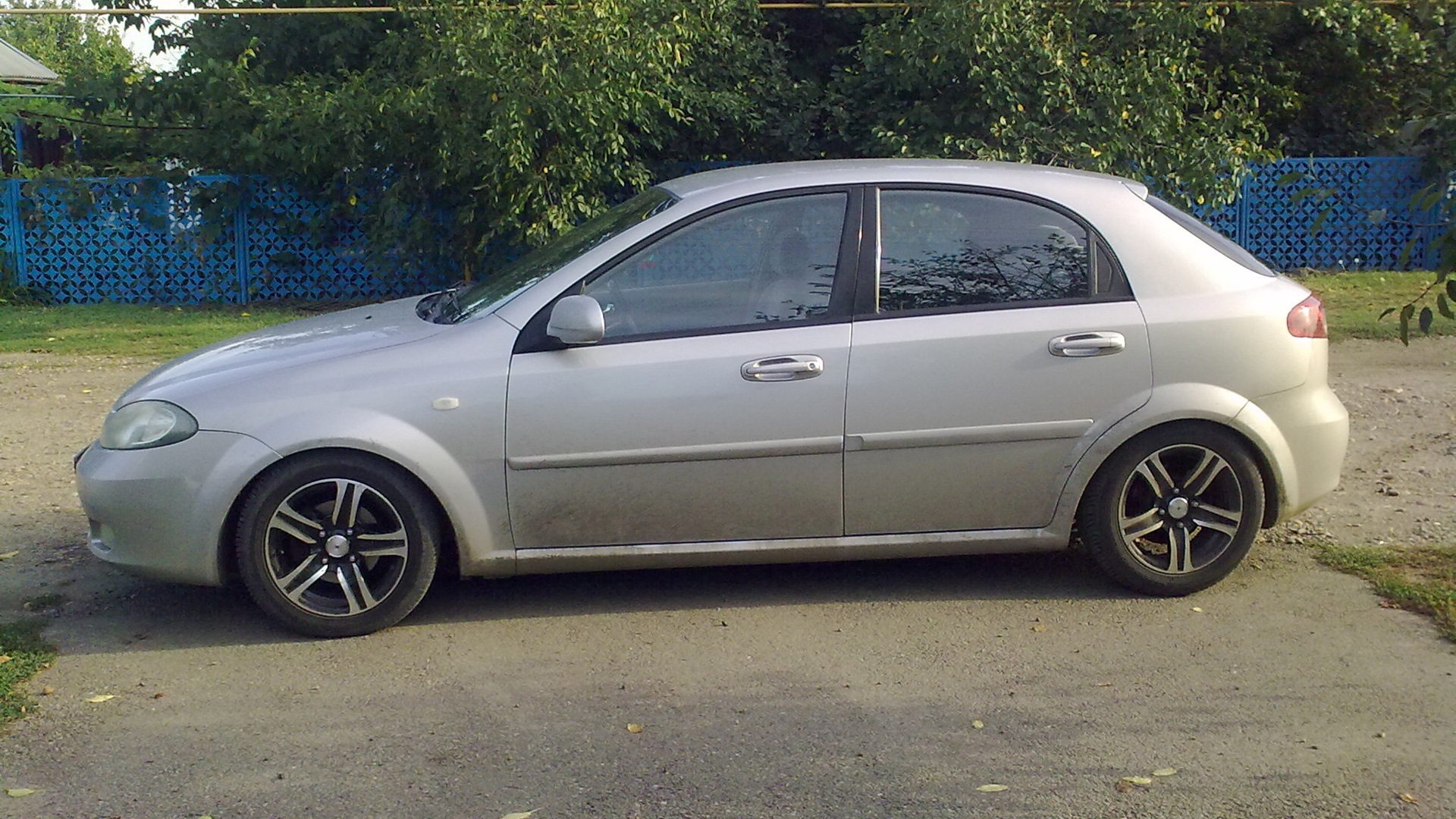 Chevrolet Lacetti 5D 1.6 бензиновый 2006 | LOW BASS CAR на DRIVE2