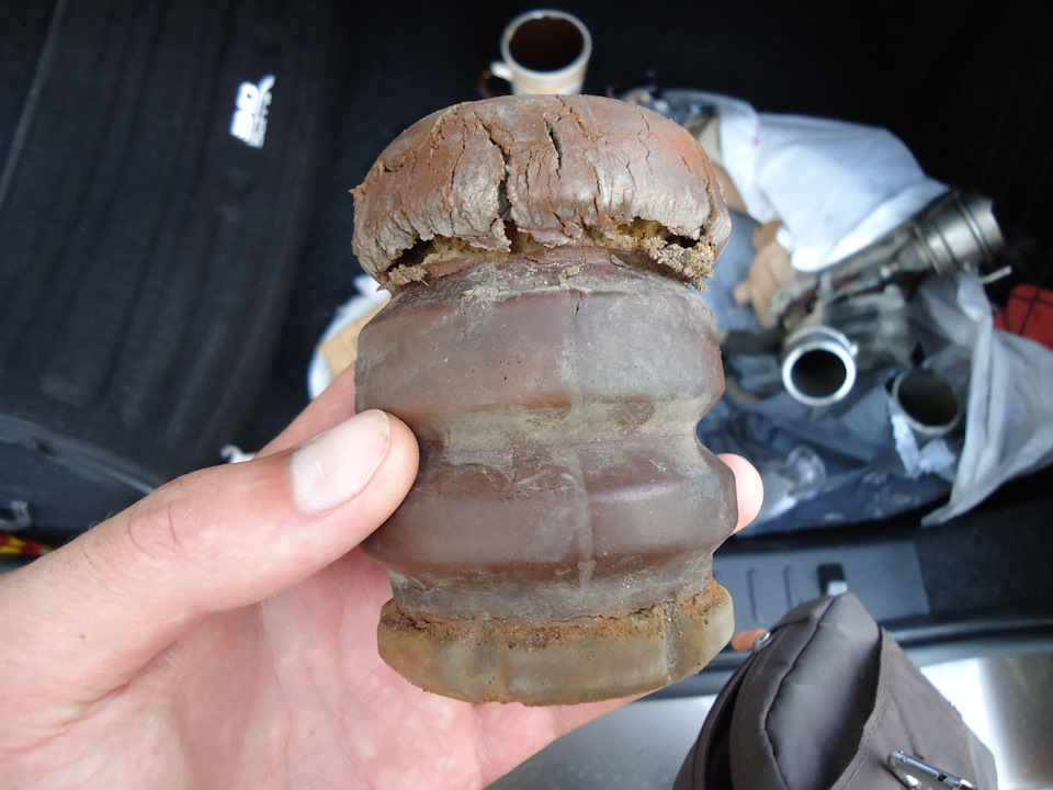 Глухой стук по задней части авто — Volvo S80 II, 3,2 л., 2007 года ...