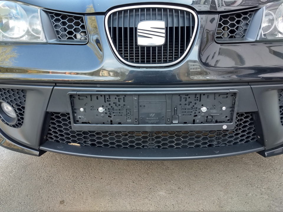 Новые номерные рамки VW — SEAT (6L), 1,4 л, 2006 года