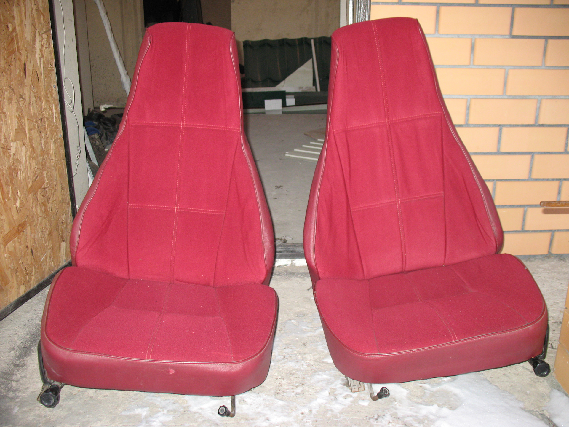 Купить передние сиденья на ваз 2107. Сиденья ВАЗ 2107. Комплект сидений на ВАЗ 2107. Новое сидение на ВАЗ 2107. Кресла передние ВАЗ 2107 П.