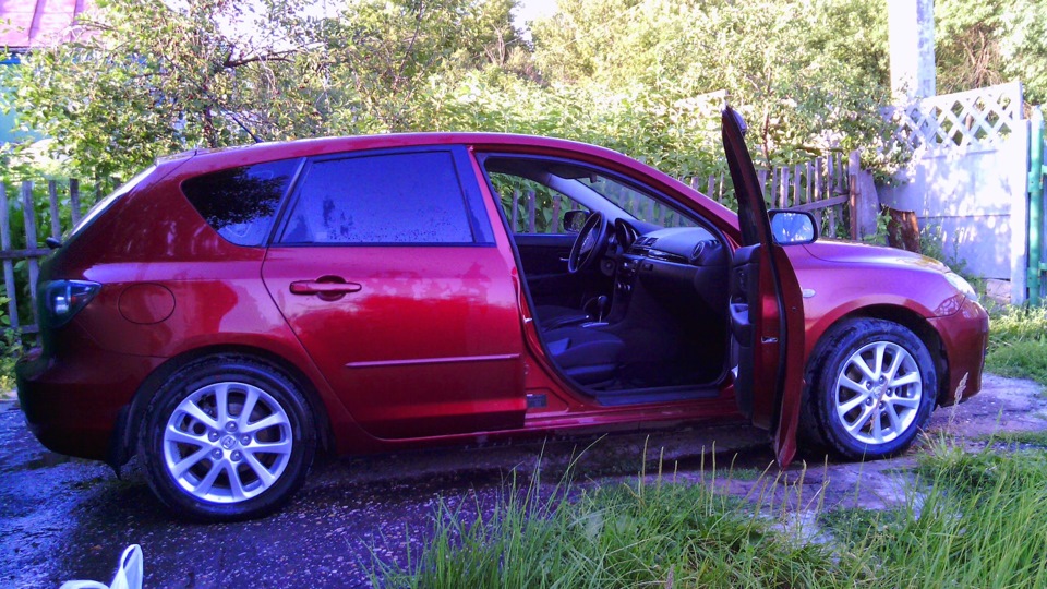 Mazda 3 (1g) 1.6 бензиновый 2008 