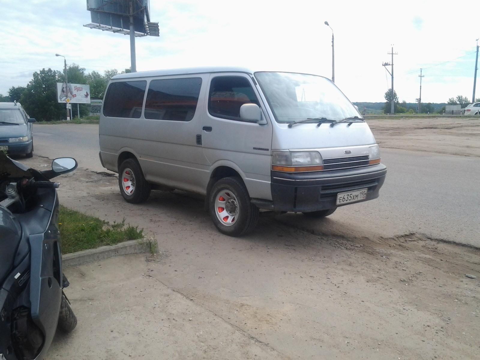 Toyota hiace 100. Toyota Hiace h100. Hiace 4 (h100). Toyota Hiace h100 Рестайлинг. Toyota Hiace h100 диски.