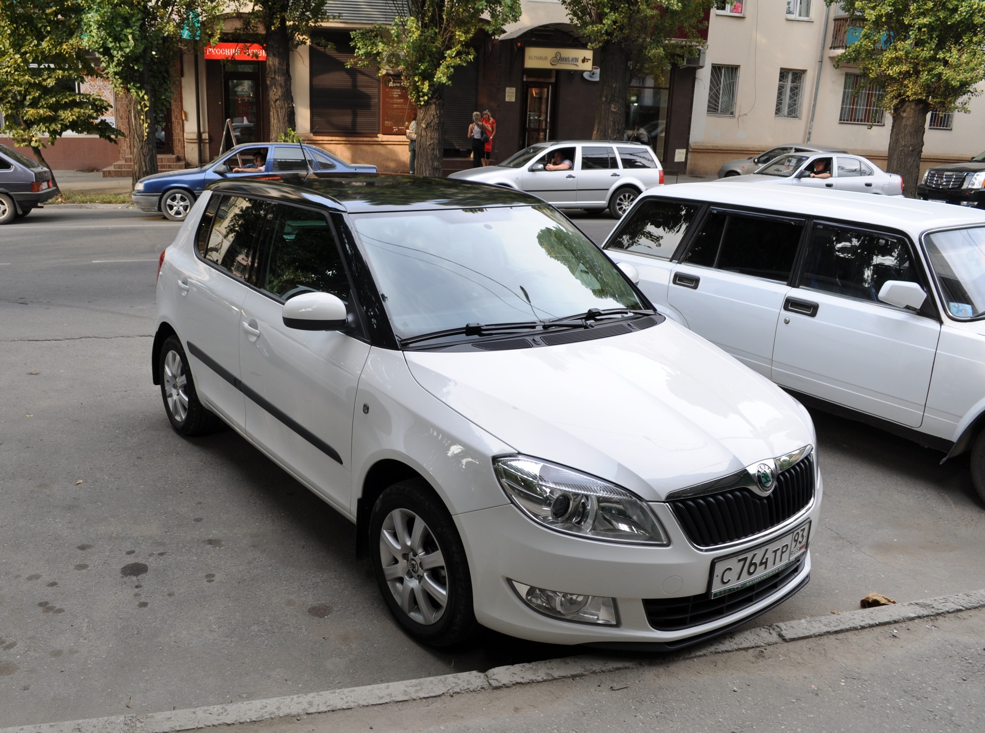 Вот и пришло время Fabia Black & White ))) ч.1 — Skoda Fabia Mk2, 1,4 л,  2010 года | тюнинг | DRIVE2