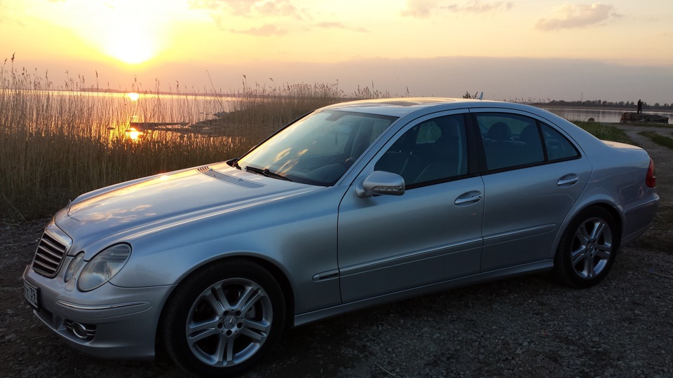 Mercedes Benz E Class W211 E200 Kompressor Drive2