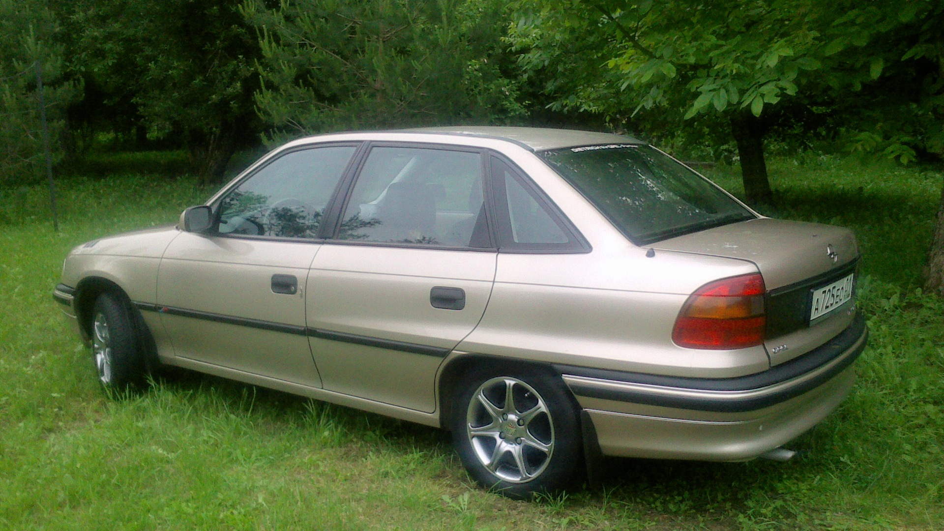 Opel Astra F 1.6 бензиновый 1997 | - редкий седан... на DRIVE2