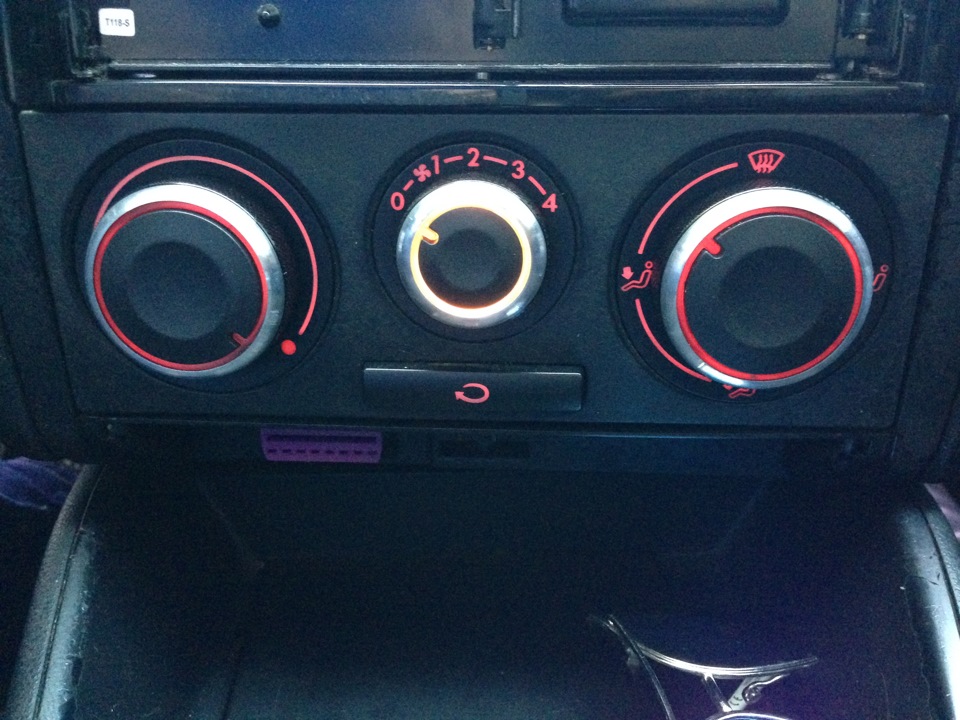 15. Замена "крутилок" печки - Volkswagen Golf Mk4, 1,4 л, 2002 года стайлинг DRI