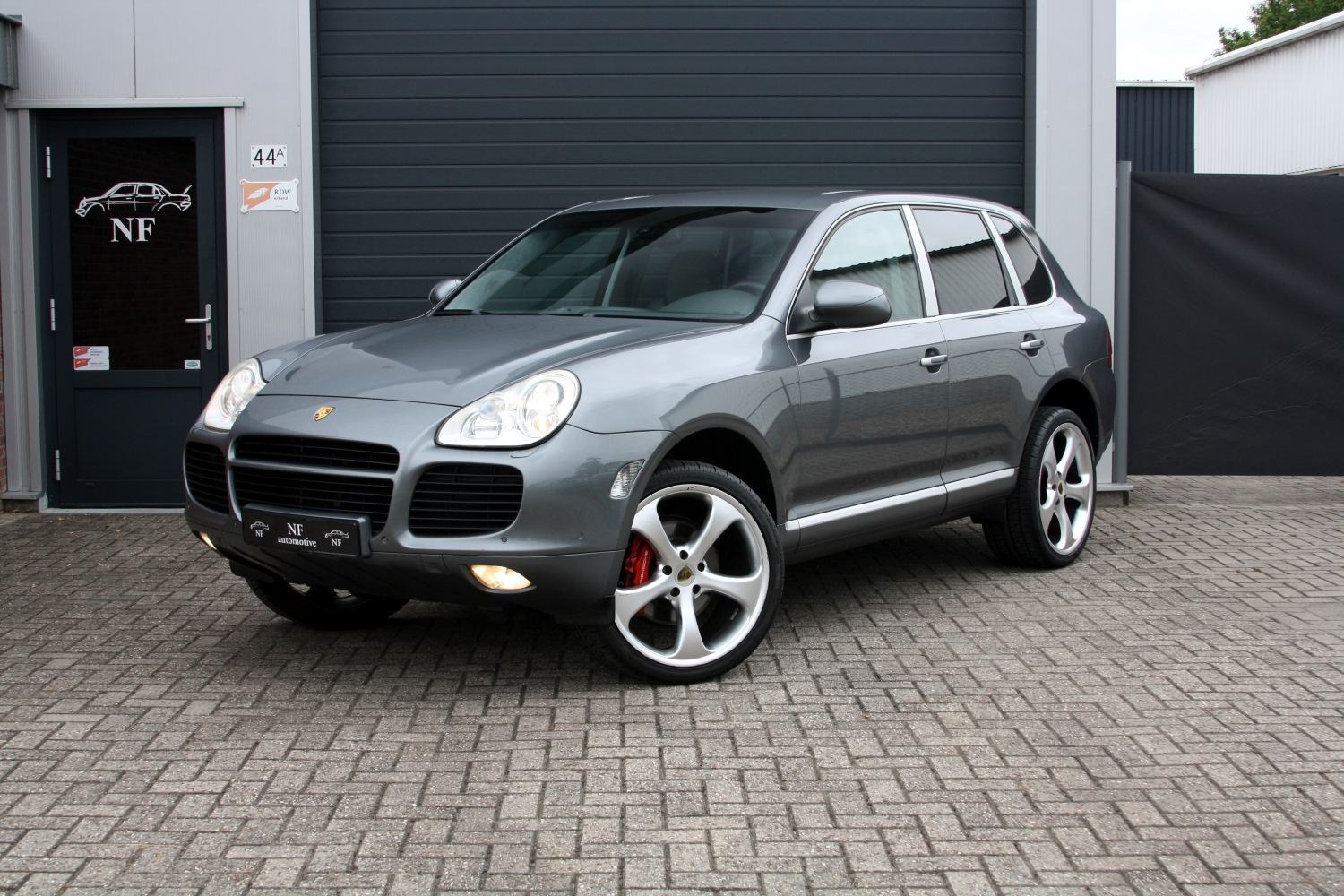 Porsche Cayenne 5