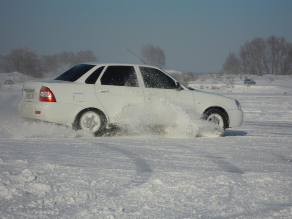 Приора первый снег