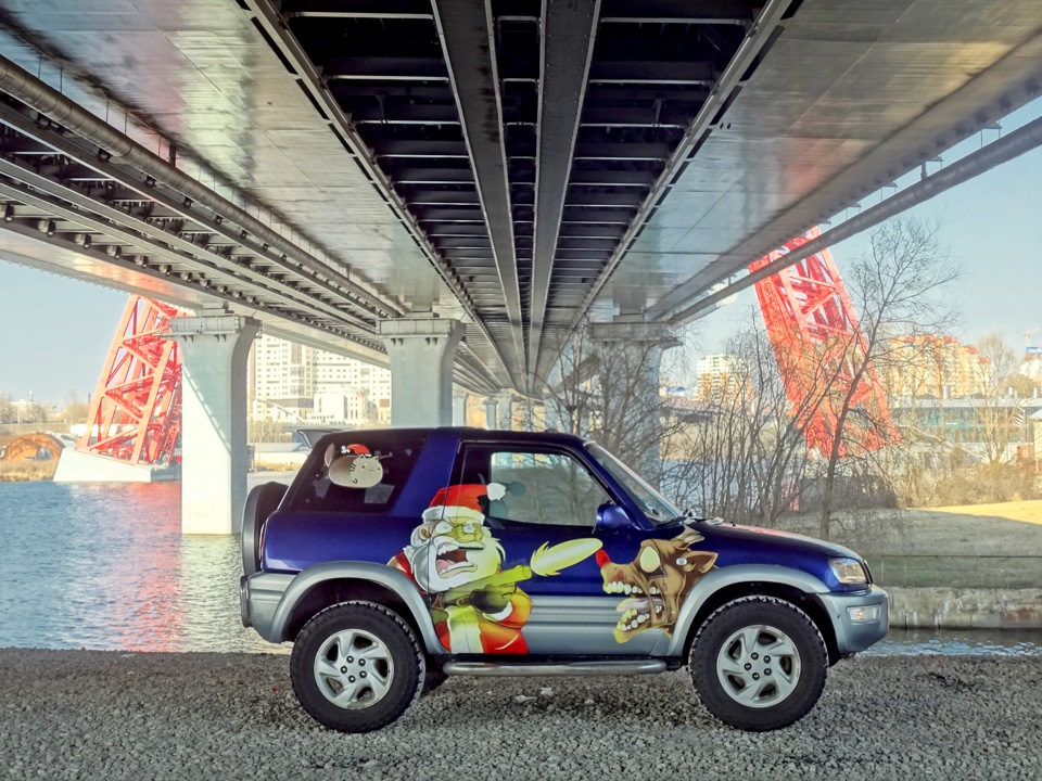 Toyota rav4 аэрография зомби