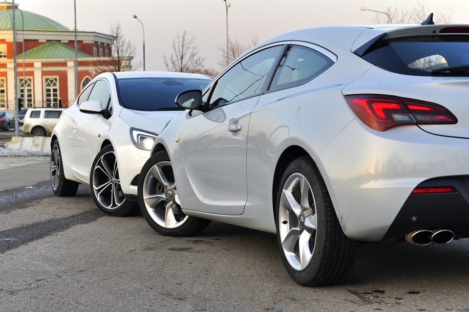 Opel Astra GTC r19