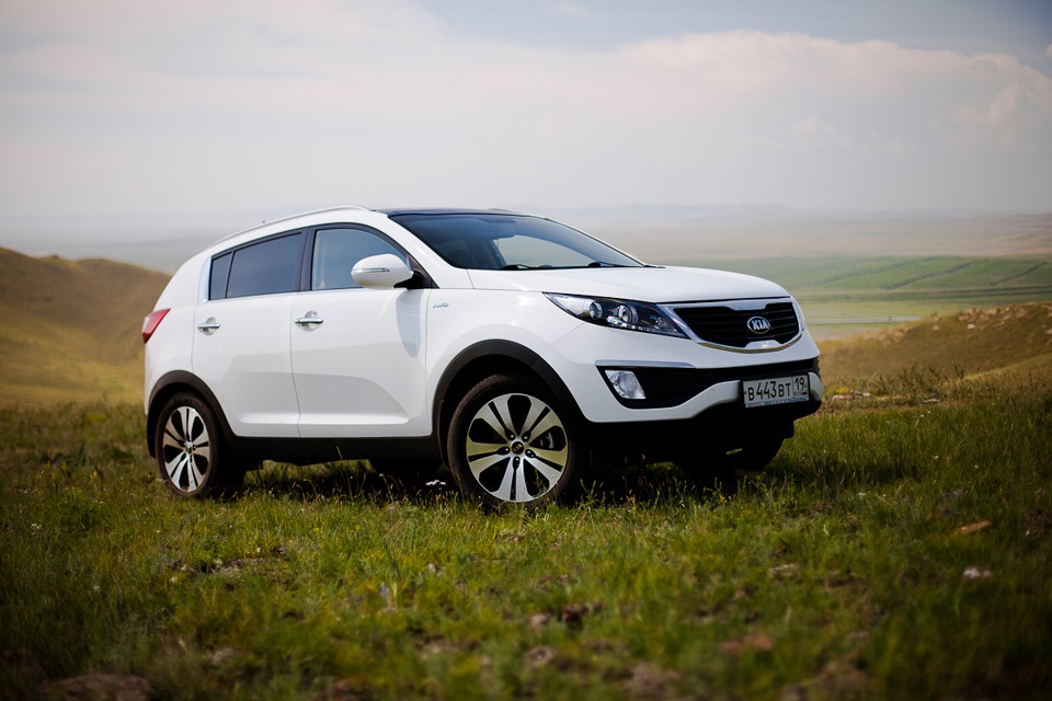 Kia Sportage 2012 белая