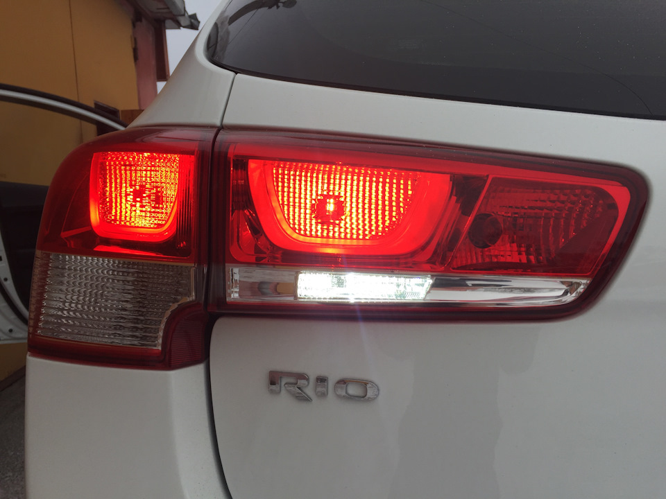 задние led фонари kia rio 4