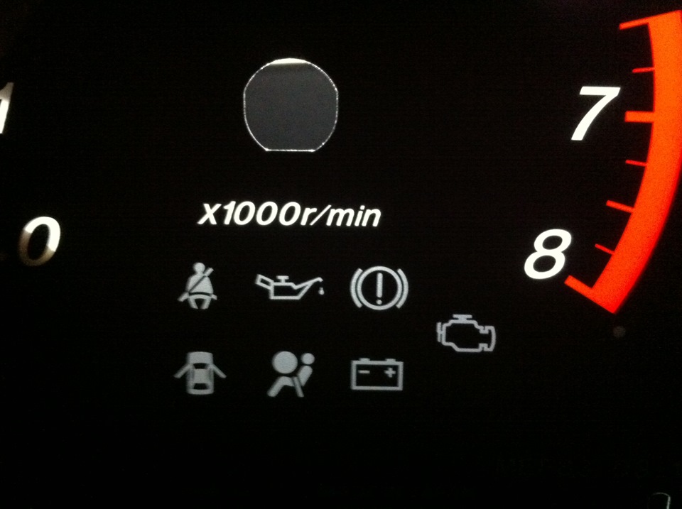 Не горит значок "масленка" горит всегда значок "ABS" — Mazda Demio (2G ...