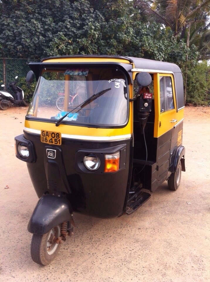 Индийский транспорт:) — Peugeot 107, 1 л, 2008 года | фотография | DRIVE2