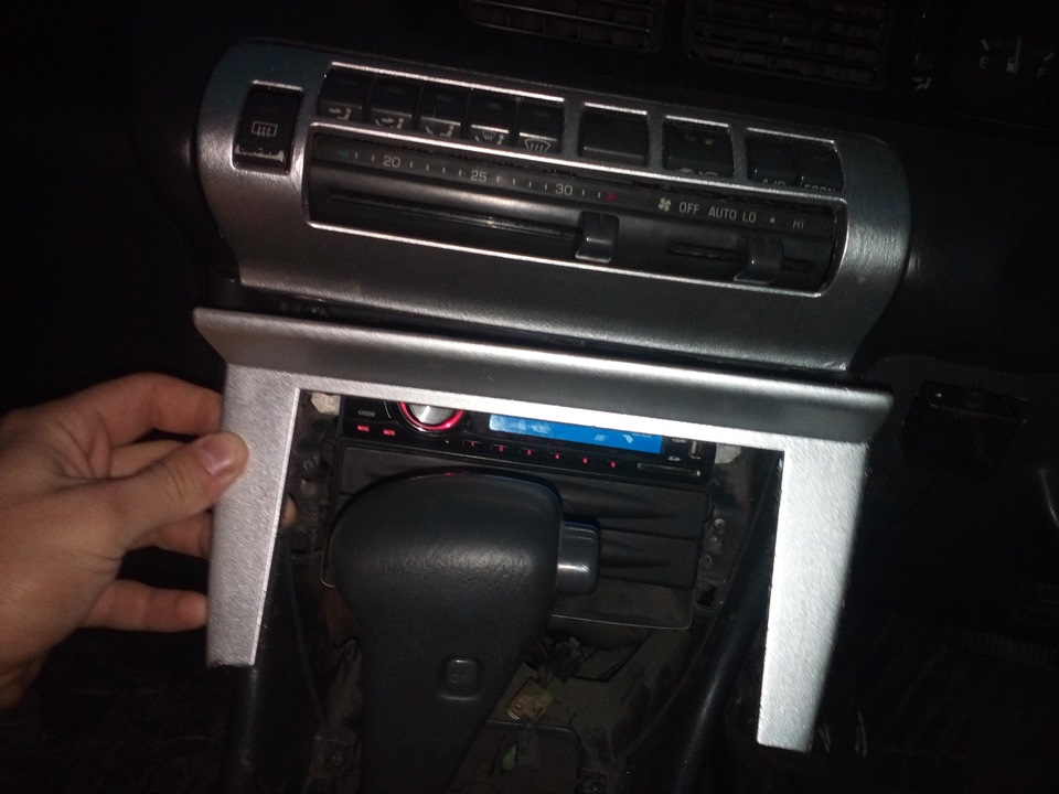 Подключение сабвуфера. Разбор цетральной консоли. — DRIVE2