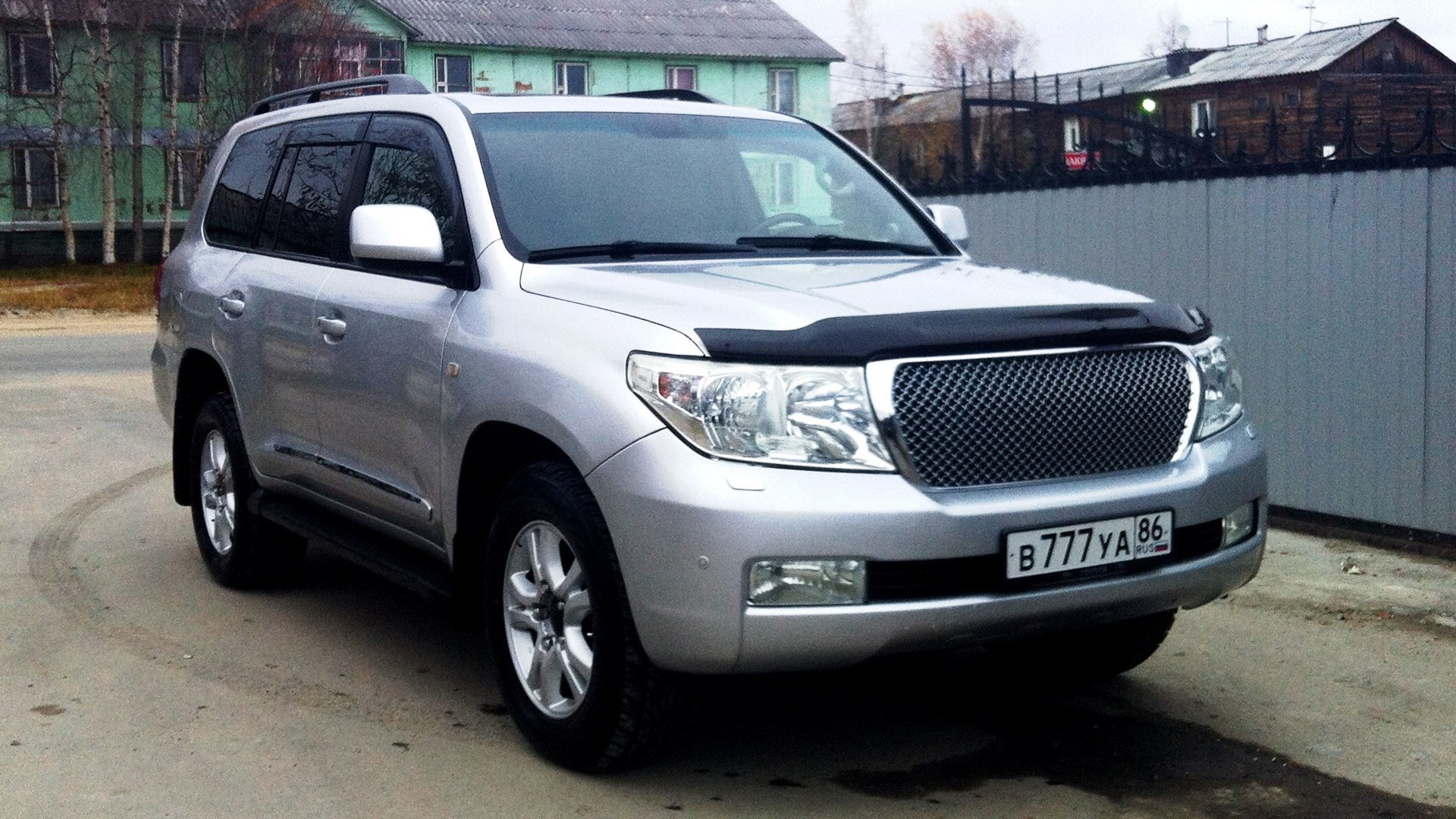 Toyota Land Cruiser 200 4.7 бензиновый 2008 | 