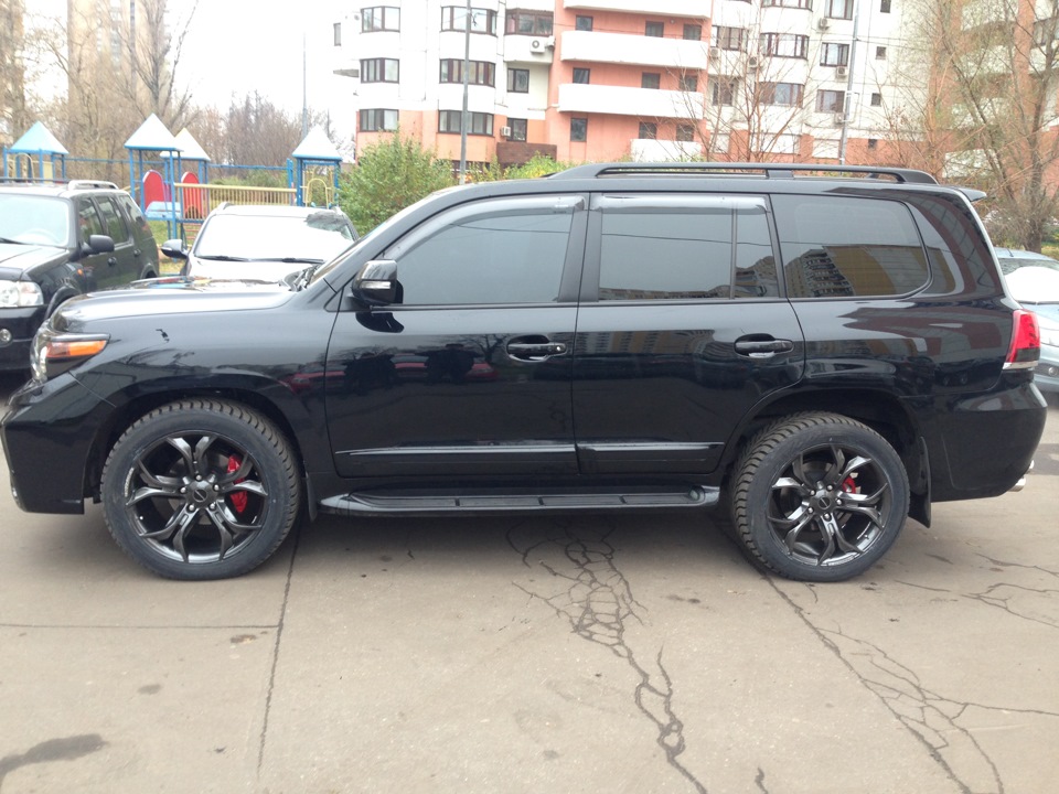 Диски ленд крузер. Toyota Land Cruiser 200 r20. Диски r20 для Toyota Land Cruiser 200. Toyota Land Cruiser 200 r22 колеса. Диски r20 Land Cruiser 200.