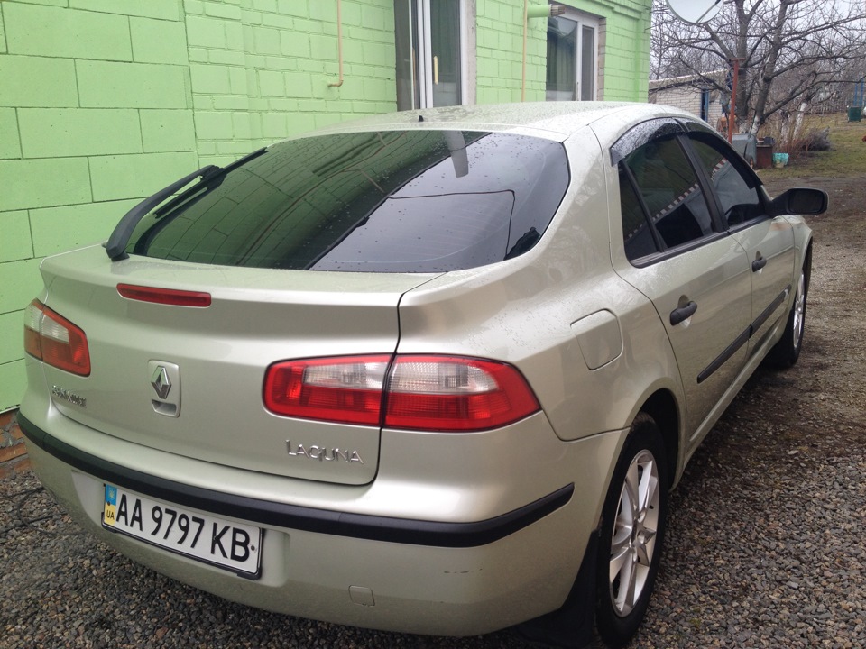 2 2004 год. Renault Laguna 2004.