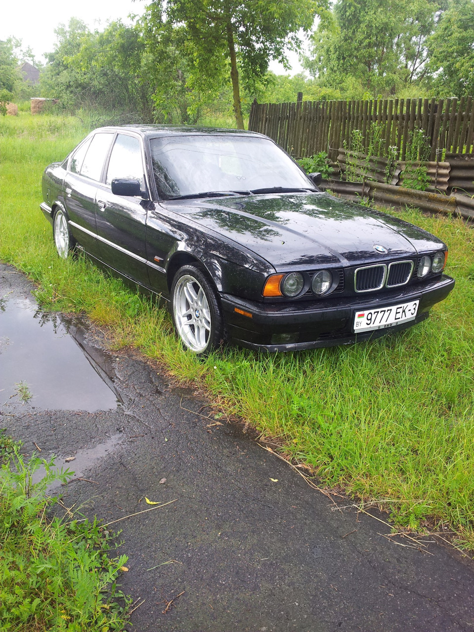 Уже покрасил, как то так )) — BMW 5 series (E34), 3 л, 1994 года ...