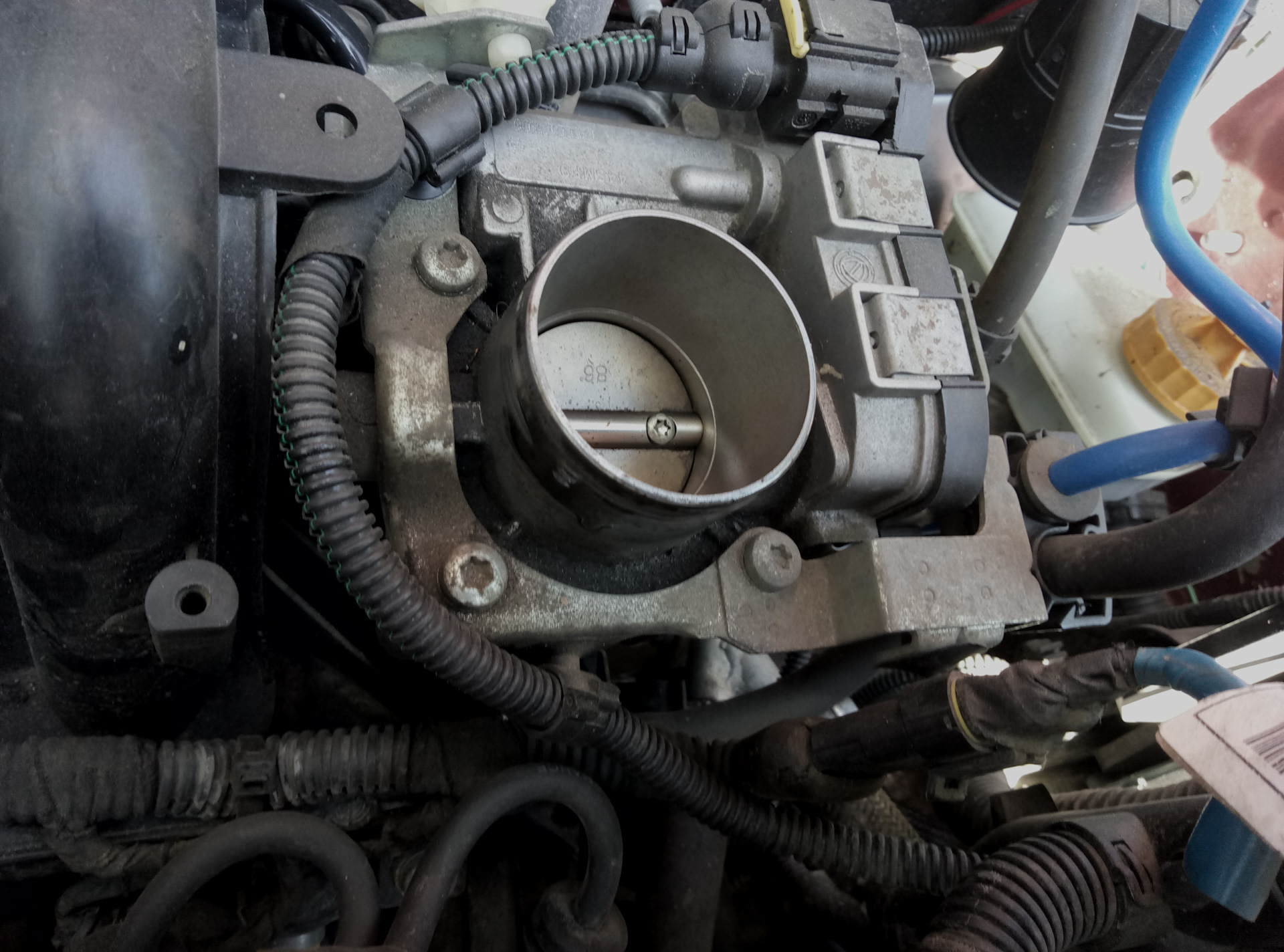 4. Фиат гранде пунто 2007 клапан адсорбера. Фиат альбеа 1. Альбеа при разгоне. Альбеа при разгоне.