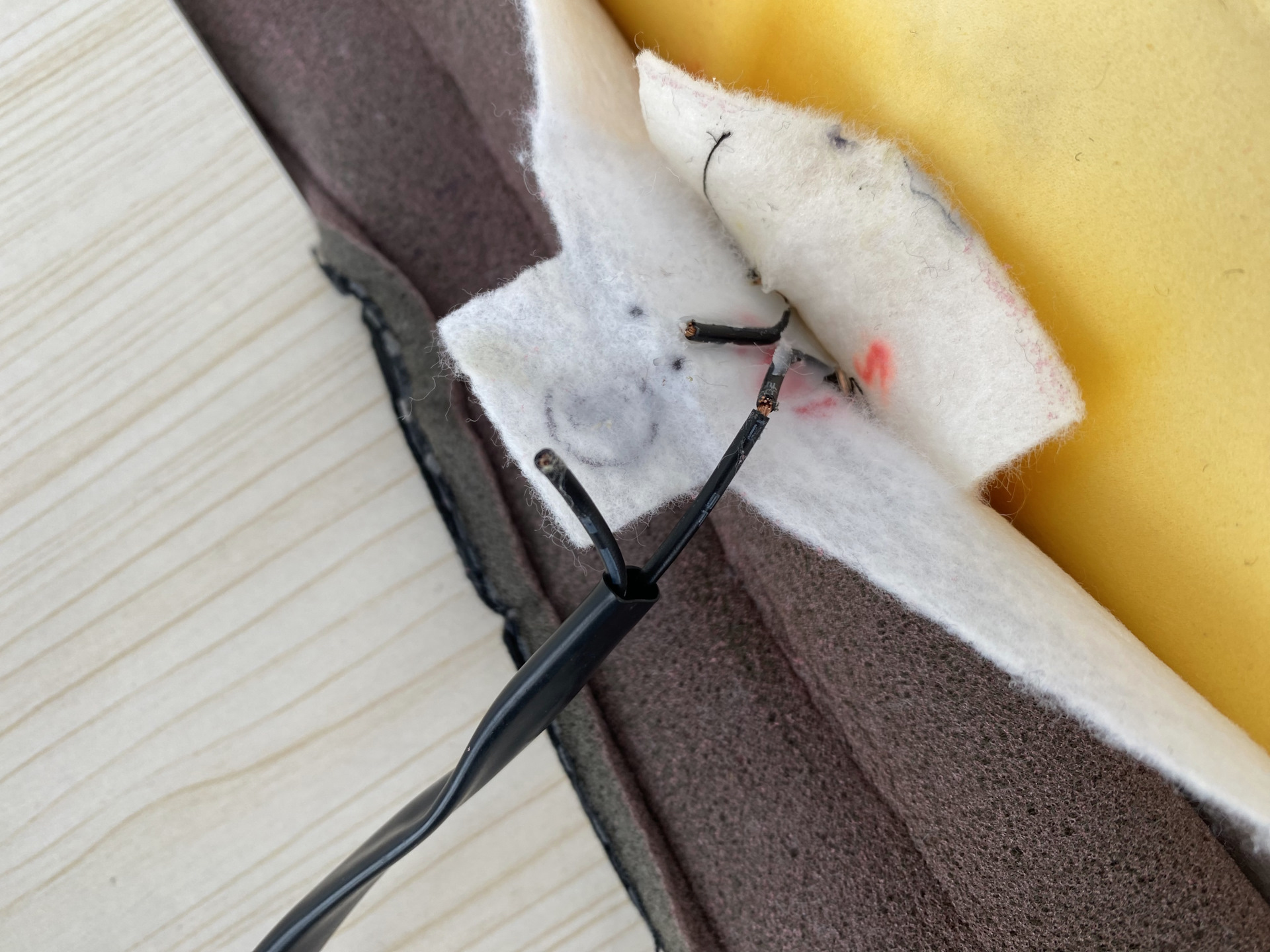 Сломалась застежка на молнии. Как отремонтировать дужку очков. Как починить обычный. Картридж крана смесителя однорычажного в25 металл. Как починить обычный.