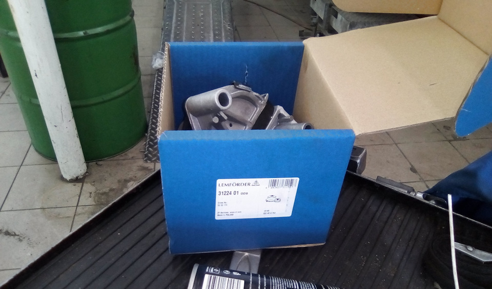 Фото в бортжурнале Saab 9-5 (1G). Запчасти на фото: 3122401