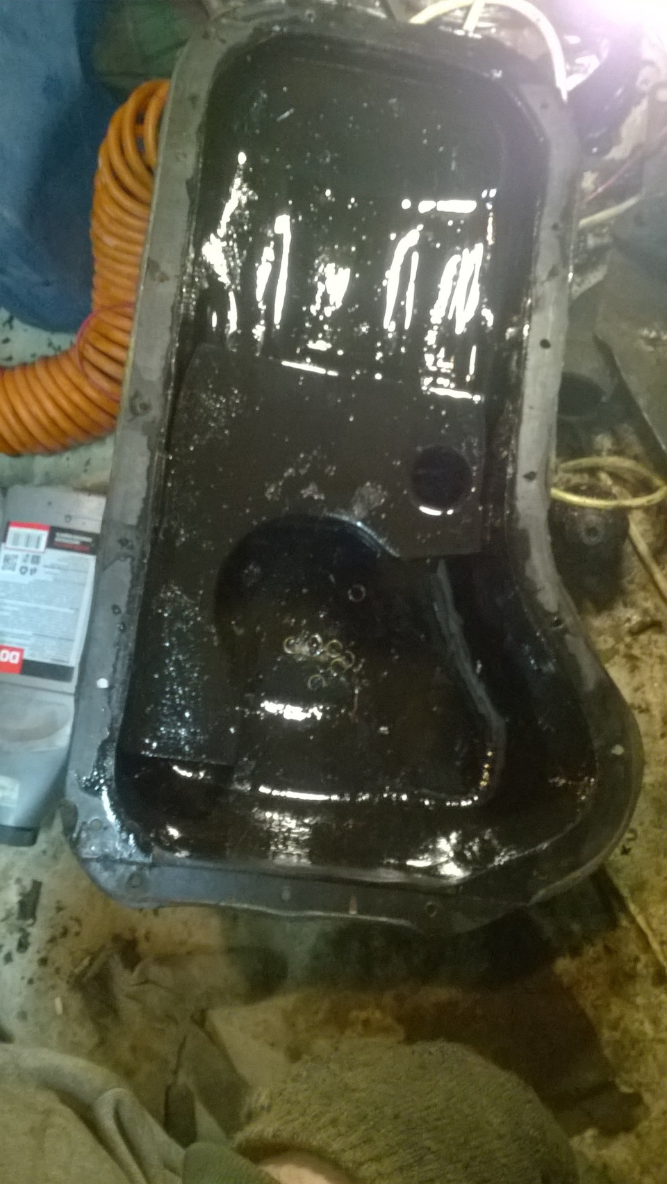 Что-то в картере двигателя О_о — Lada 21074, 1,6 л, 2004 года | своими ...