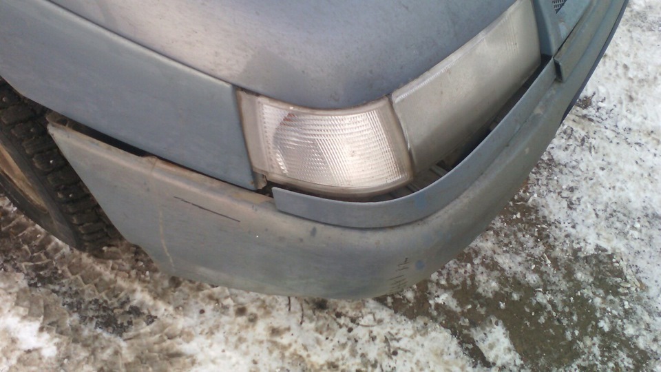 Треснул Бампер. — Lada 21102, 1,5 л, 2002 года | ДТП | DRIVE2