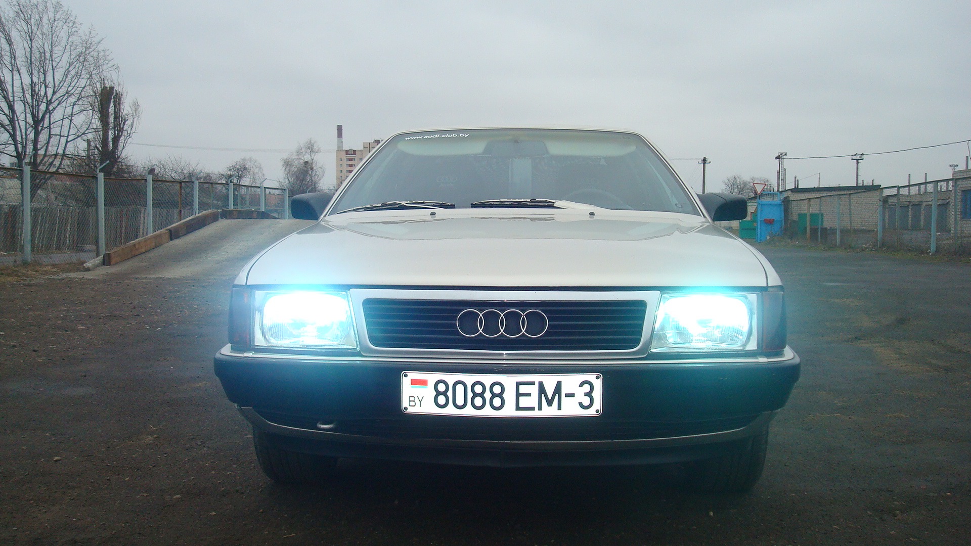 Audi 100 (C3) 2.2 бензиновый 1987 | серо бежевый металик на DRIVE2