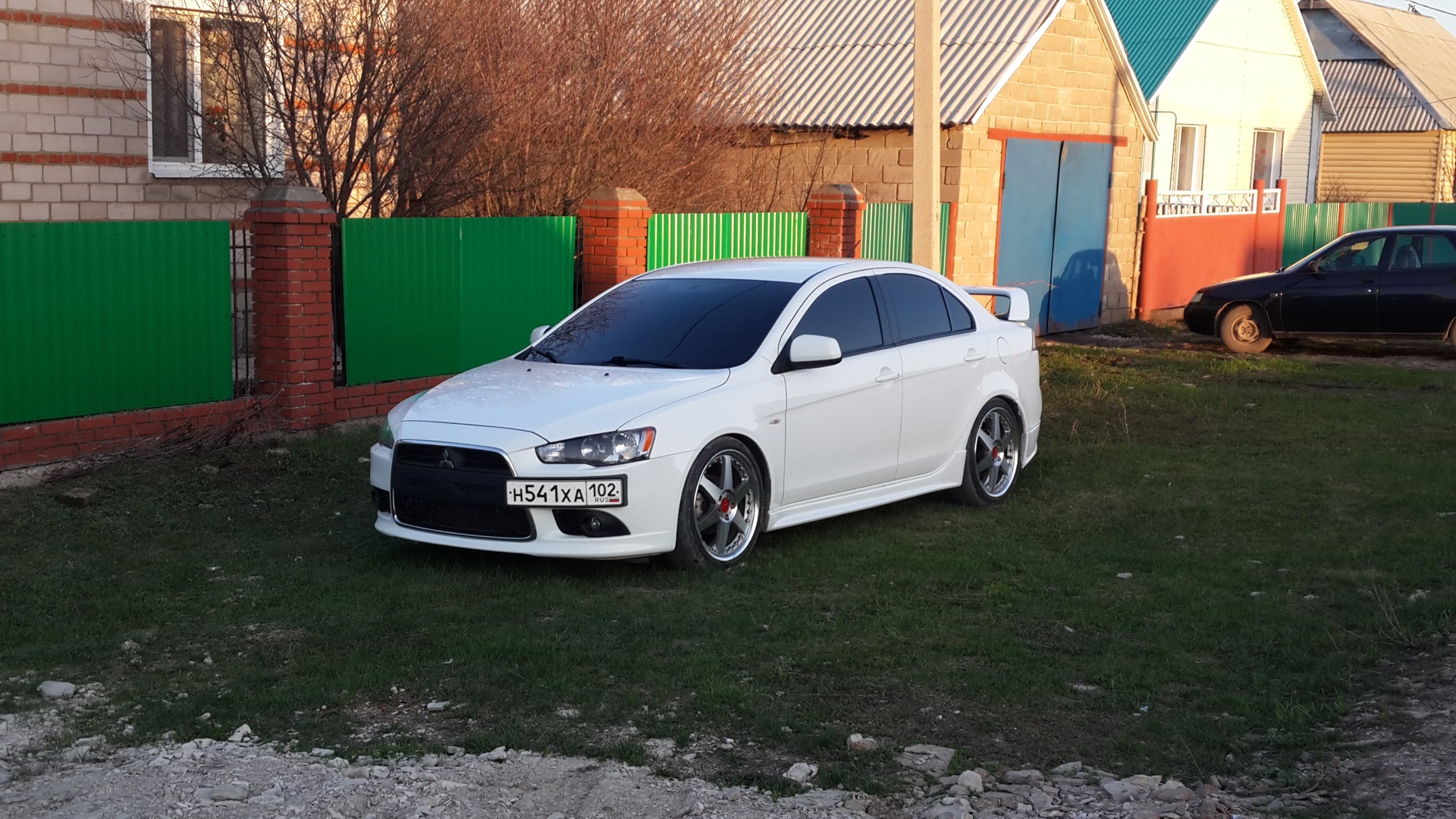 Mitsubishi Lancer 10 Р±РµР»С‹Р№