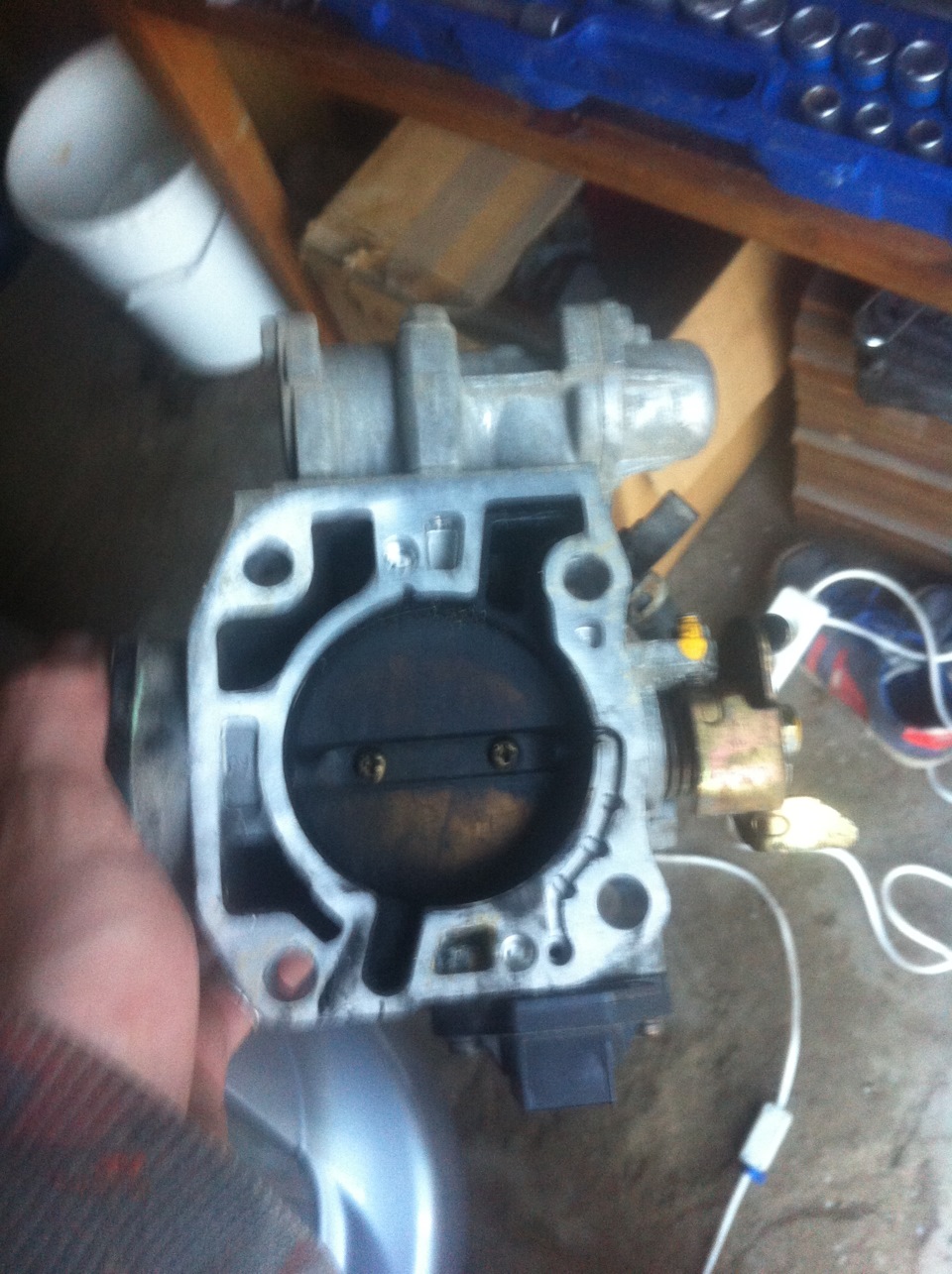 Чистка заслонки дросселя — Honda Prelude (BB5, BB6, BB7, BB8, BB9), 2,2 ...