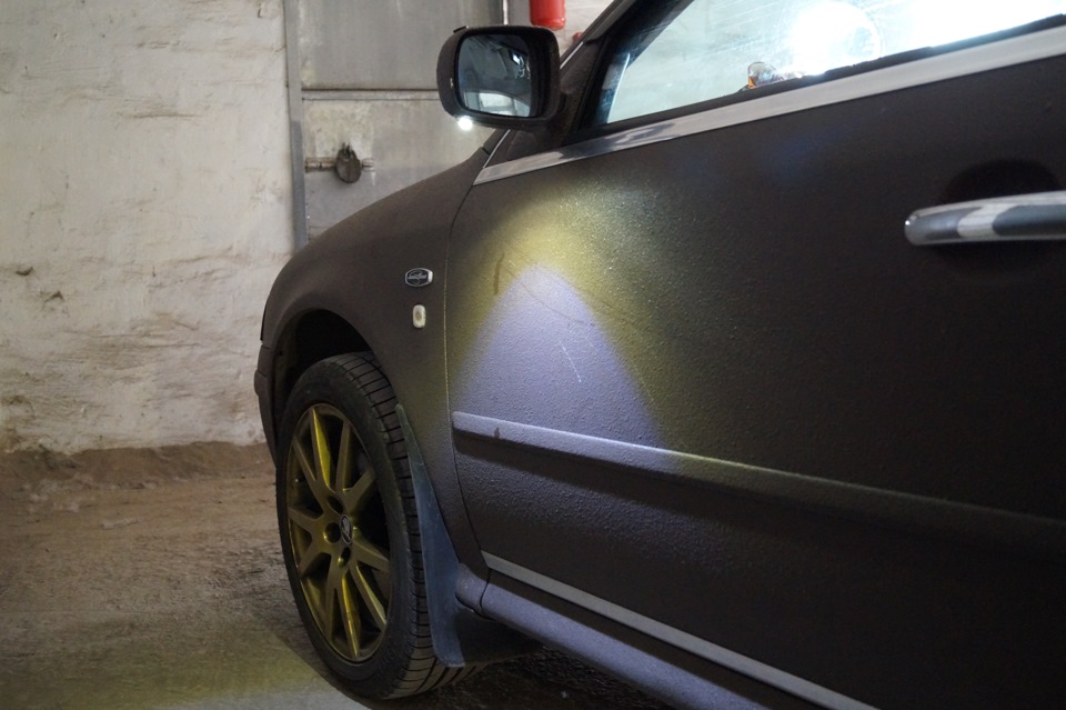 Замена лампочек в зеркалах — Skoda Octavia A4 Mk1, 1,8 л, 2006 года ...