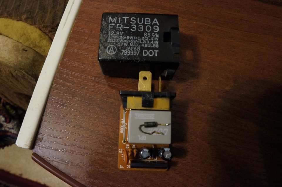 Ремонт реле поворотов — Honda CR-X (1G), 1,6 л, 1986 года | электроника ...