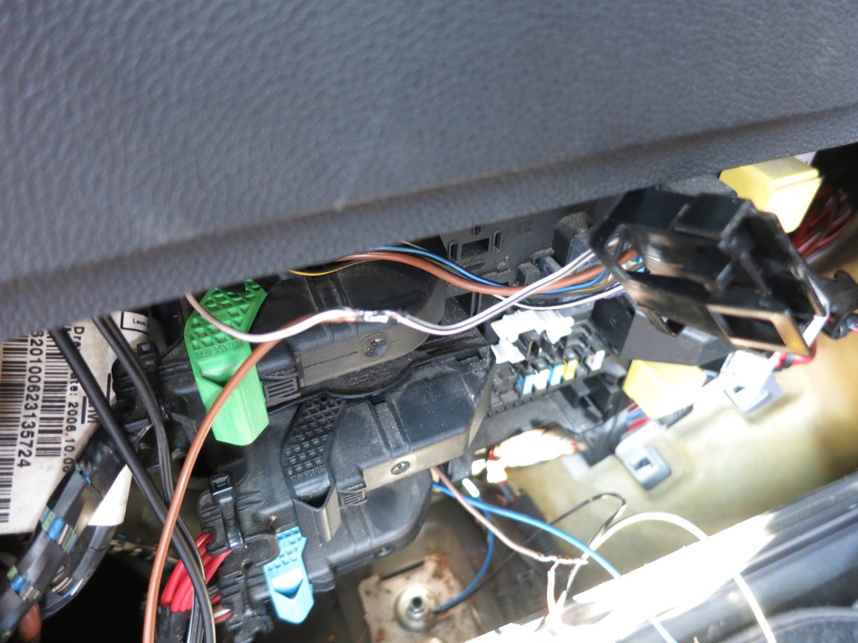 Установка зеркала с монитором и видеорегистратором, подключение камеры ...